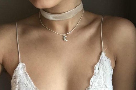 Dainty choker,Layer choker with velvet,choker Necklace,Silver Necklace,Moon Necklace,Dainty choker,chic choker,unique choker,necklace choker