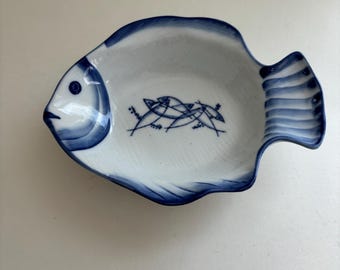 Midcentury, vintage porcelain fish-shaped bowl, decorated with blue and white motif with detailed texture for catch-all or kitchen bowl