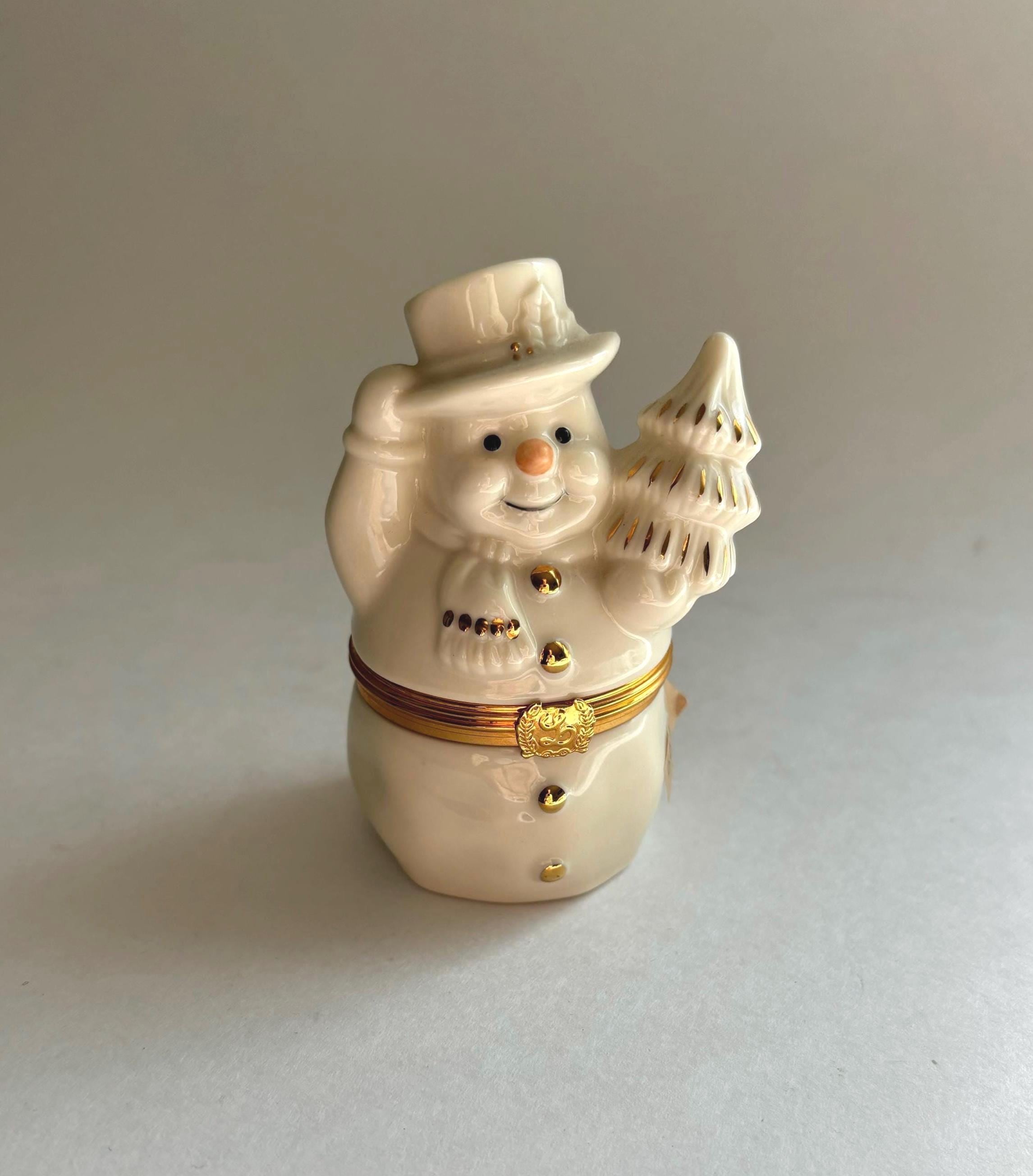 Vintage Trinket Box With Trinket Inside - Etsy