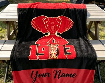 Personalized ΔΣΘ Blanket Soft Throw, 1913 Founding Throw, Warm Sisterhood Gift