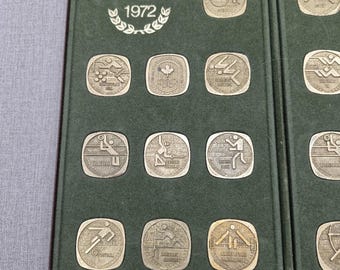 Complete Vintage 1972 Munich Olympic Canadian Association Medal