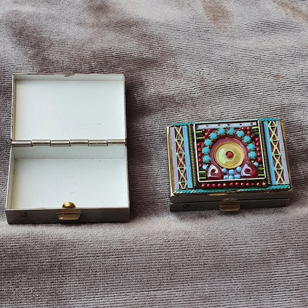 Vintage Mini Swarovski Kristallen Kralen Kleine Doos, Messing, Kleurrijke Glazen Kralen Unieke Fancy Snuisterij Doos met Deksel, Oosterse Unieke Zelfgemaakte