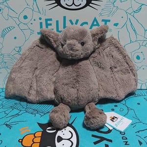 BNWT Jellycat - Bashful Fladdermus - Liten plyschleksak 20 cm Pensionerad Halloween Rare