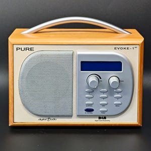 Pure Evoke-1XT DAB Digitalradio / Retro Bärbar Träradio med DAB/FM