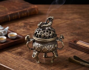 Quemador de incienso de bronce con trípode, tapa de nube, decoración zen mini de 2,2 pulgadas.