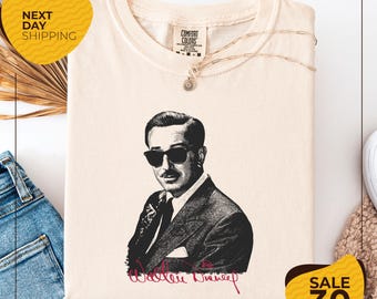 Comfort Colors® Retro Classic WALT Graphic Tee | Soft Vintage T-Shirt for Disney Fans | Magic Kingdom Vacation | Casual Fashion