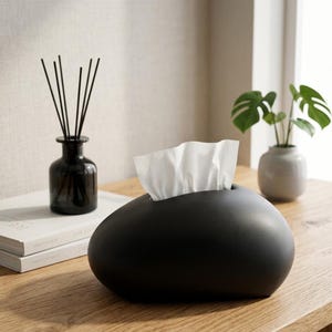 Modern Ceramic Tissue Box Cover, Minimalist Porcelain Tissue Holder, Aesthetic Decorative Box for Coffee Table, Home Decor Gift