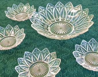 Vintage Federal Clear Glass Petal Pointed Bowl Set