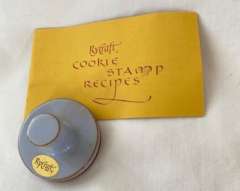 Rycraft Cookie Stamp Terra Cotta 2” with glaze handle. Flying bird.