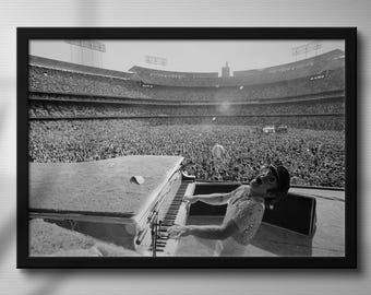Impresión en lienzo de concierto de piano en estadio vintage, arte mural de interpretación musical en blanco y negro, decoración legendaria para espectáculos en vivo, regalo para amantes de la música.