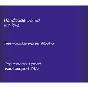 Op de afbeelding: Afbeelding op een paarse gradi&euml;nt achtergrond met witte pictogrammen en tekst. De tekst bevat "Handmade crafted with love", een vrachtwagenpictogram met "FAST DELIVERY" en "Free worldwide express shipping". Ook een envelop-pictogram met "Top customer support Email support 24/7."