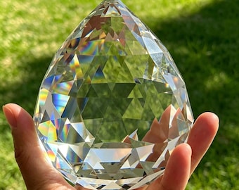 Prisma de cristal facetado en forma de lágrima: Atrapasueños decorativos que crean arcoíris (6-10 cm)
