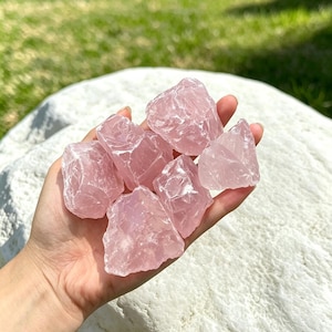 Natural Rose Quartz Chunks,3-5cm Pink Quartz Rough Stones,for Diffuser, Vase Filler Home Decor Gift Mineral Collection