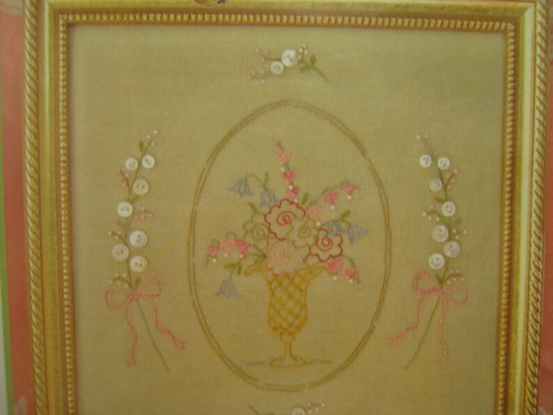 Hill Pattern #233 Heirloom Button Bouquet Elegant Gorgeous Embroidery Frameable 9X9 Stitchery Crab-Apple
