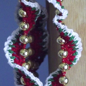 Crochet Christmas garland SPIRAL image 1