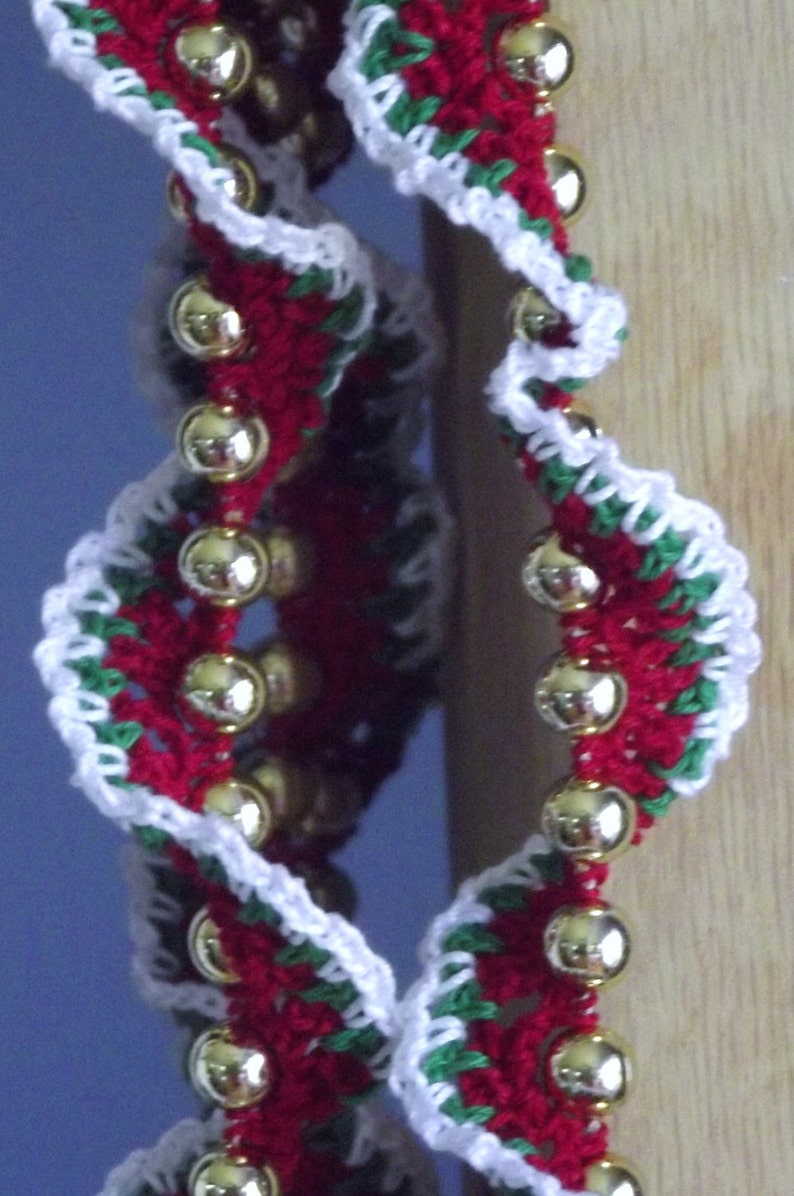 Crochet Christmas garland SPIRAL image 1