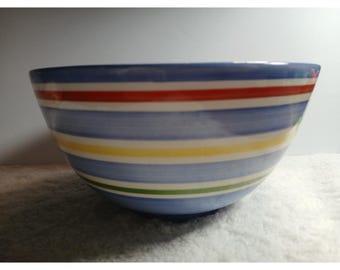 Bol mediano Lands' End Vintage de rayas multicolores para verano, 9 pulgadas de diámetro.