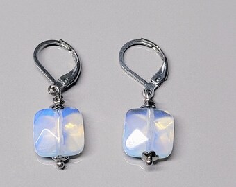 Boucles d'oreilles pendantes/ pendantes en opalite carrée de 12 mm