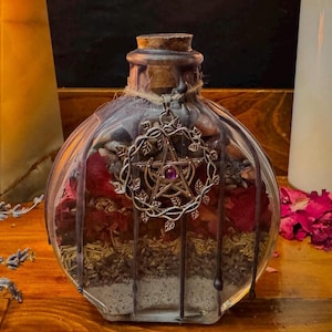 Pot de protection Raven Ward fabriqué à la main - Décoration d'autel avec breloque pentacle