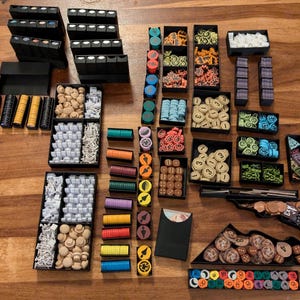 Ultieme Spirit Island-inlegvel. Alle inhoud + aangepaste tokens in 1 doos.