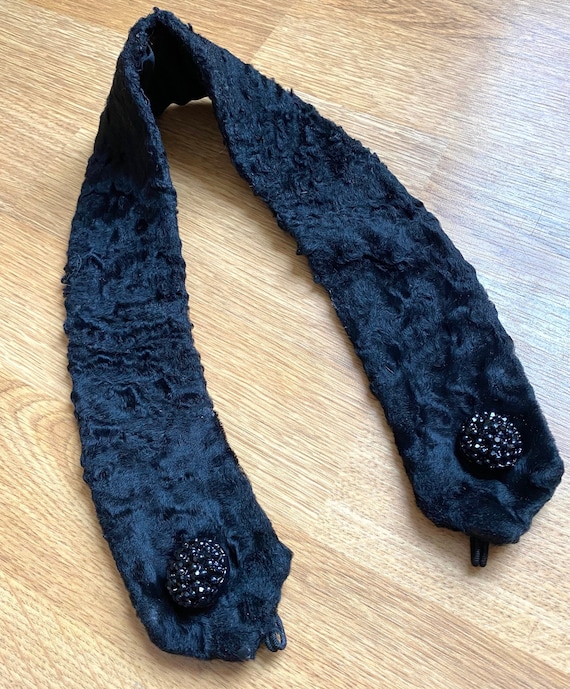 vintage black lamb collar w/ glittery black butto… - image 1
