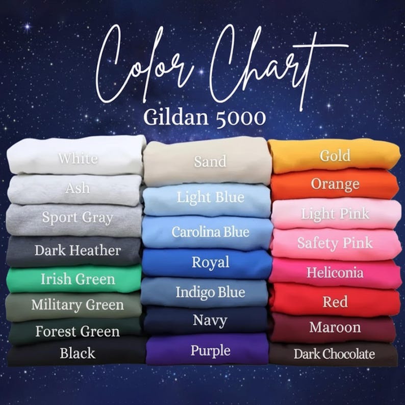 Puede incluir: Una carta de colores muestra sudaderas Gildan 5000 dobladas en varios colores. La carta incluye tonos como blanco, ceniza, gris deportivo, gris oscuro y negro. Otros colores incluyen azul claro, azul real, rojo y granate. El texto "Color Chart" est&aacute; en la parte superior.
