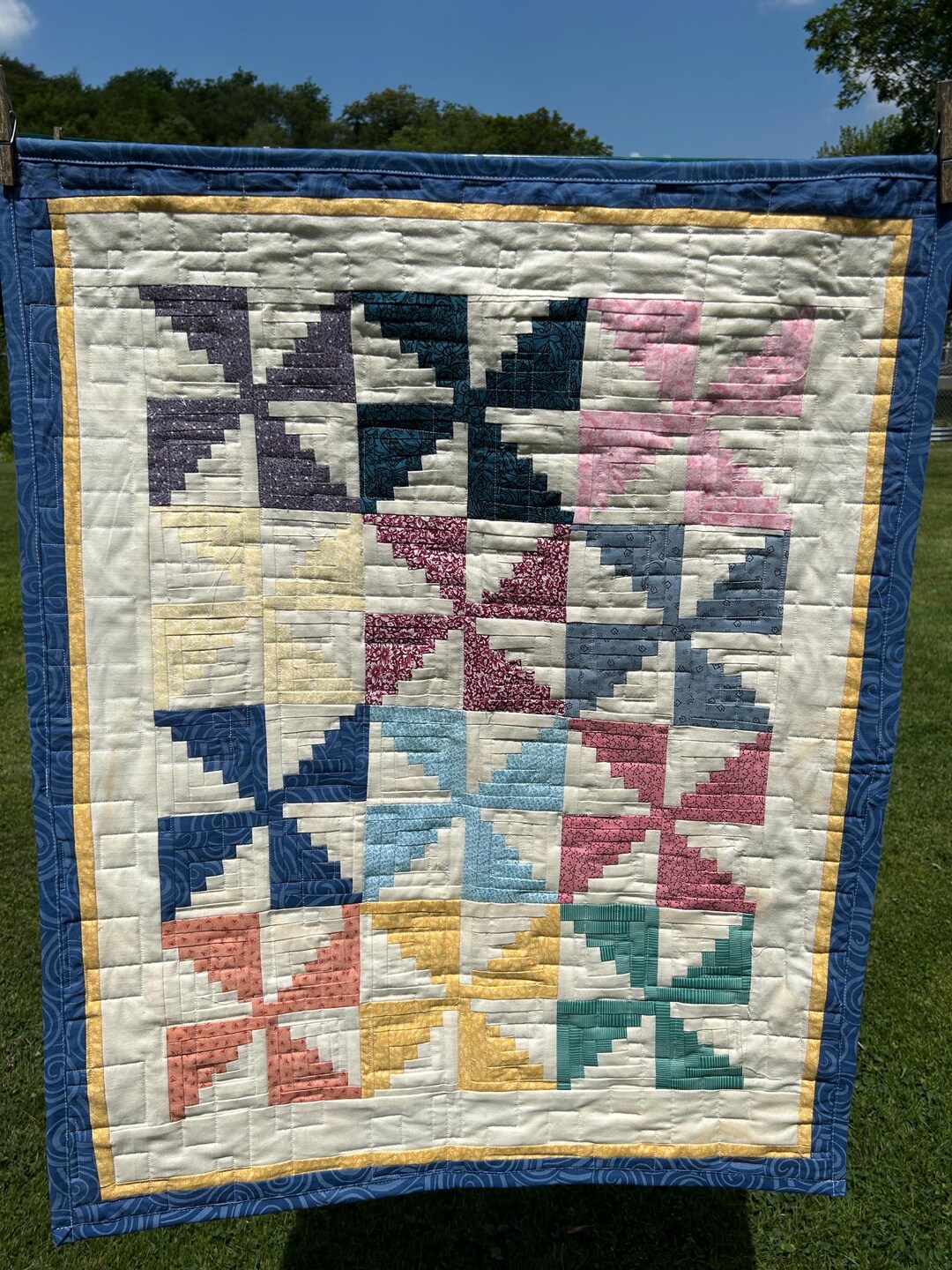 Vintage Log Cabin Quilt Wall Hanging: 1970s Pinwheel Design - Etsy