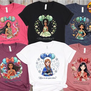 Personalisierte Disney Prinzessin Shirts, benutzerdefinierte Aquarell Prinzessin Zitat T-Shirt, Ariel Elsa Belle Aschenputtel passendes Shirt Bild 17