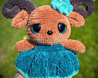 Amigurumi; Plushie - Melly, the Ewe