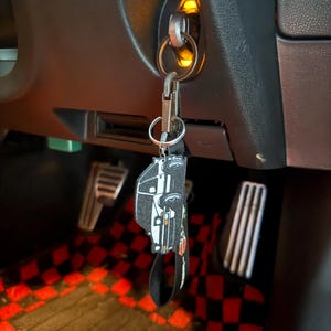 Toyota AE86 Initial D Keychain – Stanced JDM Car Keyring Drift Gift