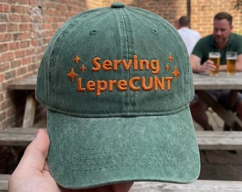 Gorra bordada de papá "Serving LepreCUNT", divertida gorra verde del Día de San Patricio, gorra de béisbol ajustable para pubs irlandeses, regalo humorístico para adultos