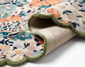 Getuft kleurrijk bloementapijt, geschulpte rand pasteltapijt, tapijt met wilde bloemenweide, esthetisch getuft tapijt voor woonkamer