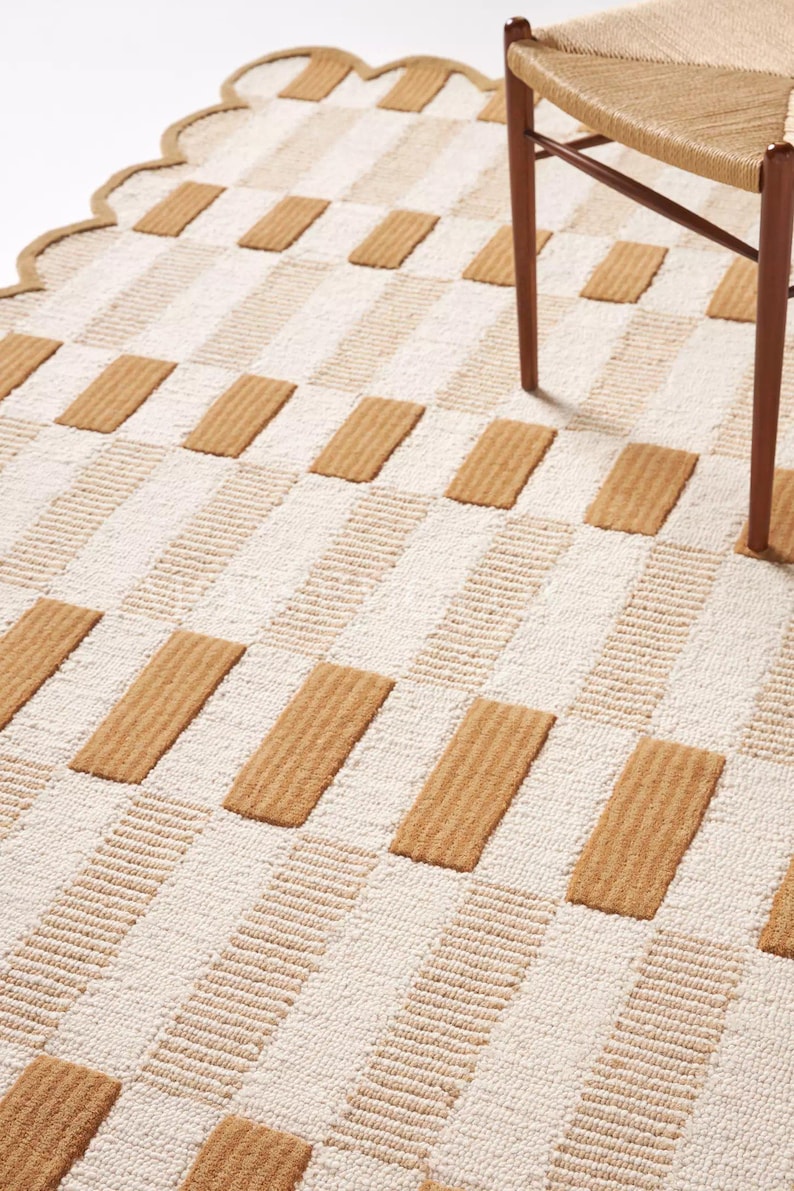 Puede incluir: Un letrero de madera r&uacute;stica con el texto "Welcome to our home" en letras blancas. El letrero presenta un acabado envejecido y un dise&ntilde;o simple y acogedor, ideal para la decoraci&oacute;n de la entrada.