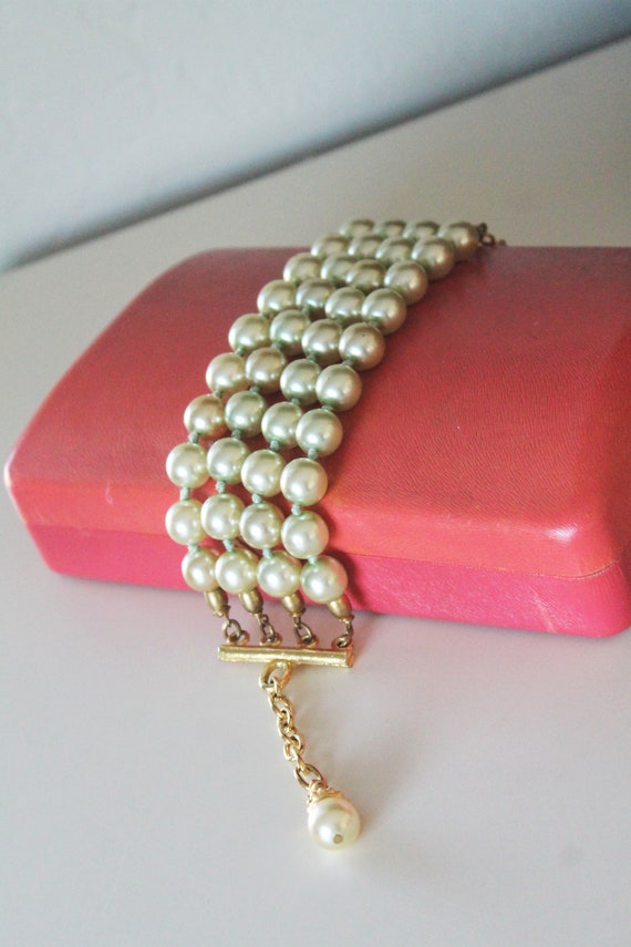 Authentic ESCADA Vintage Bracelet – 4 pearl strand