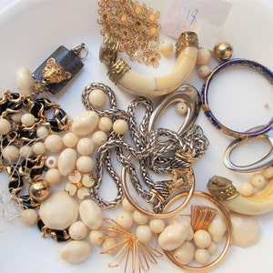 1 lb BROKEN JEWELRY LOT Bovine Bone Cloisonne Bracelet Earrings Pendant Beads Harvest Upcycle Repair .18
