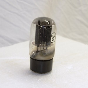 RCA 5V4GA Radiotron Electron Tube - Vintage 1960&#39;s