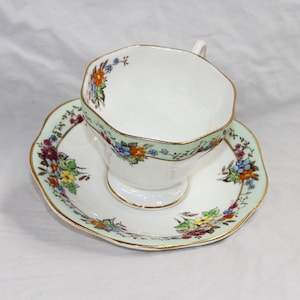 Foley Tea Cup and Saucer Set - Green, White, Floral - Pattern V2550 - England Bone China - Vintage 1950s