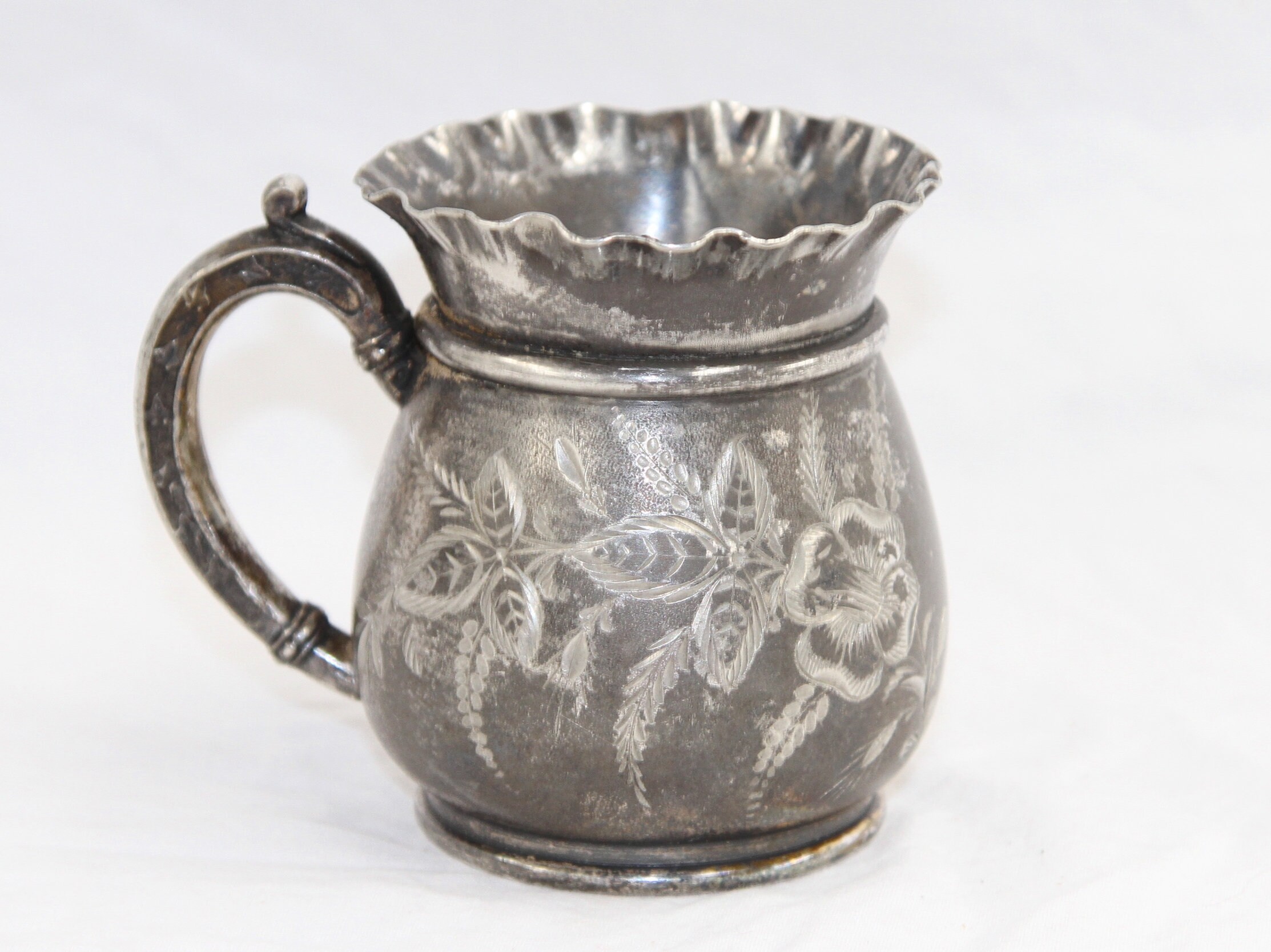 Aurora Spmfg Co Silver Tea Cup Quadruple Plate Warranted 263 Etsy Aurora Spmfg Co Silver Tea Cup Quadruple Plate Warranted 263 Etsy