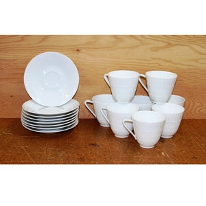 White Tea Cup and Saucer Set of 8 - Hutschenreuther Tea Set - Pattern Apart - England Bone China - 16 Pieces - Vintage 1950s