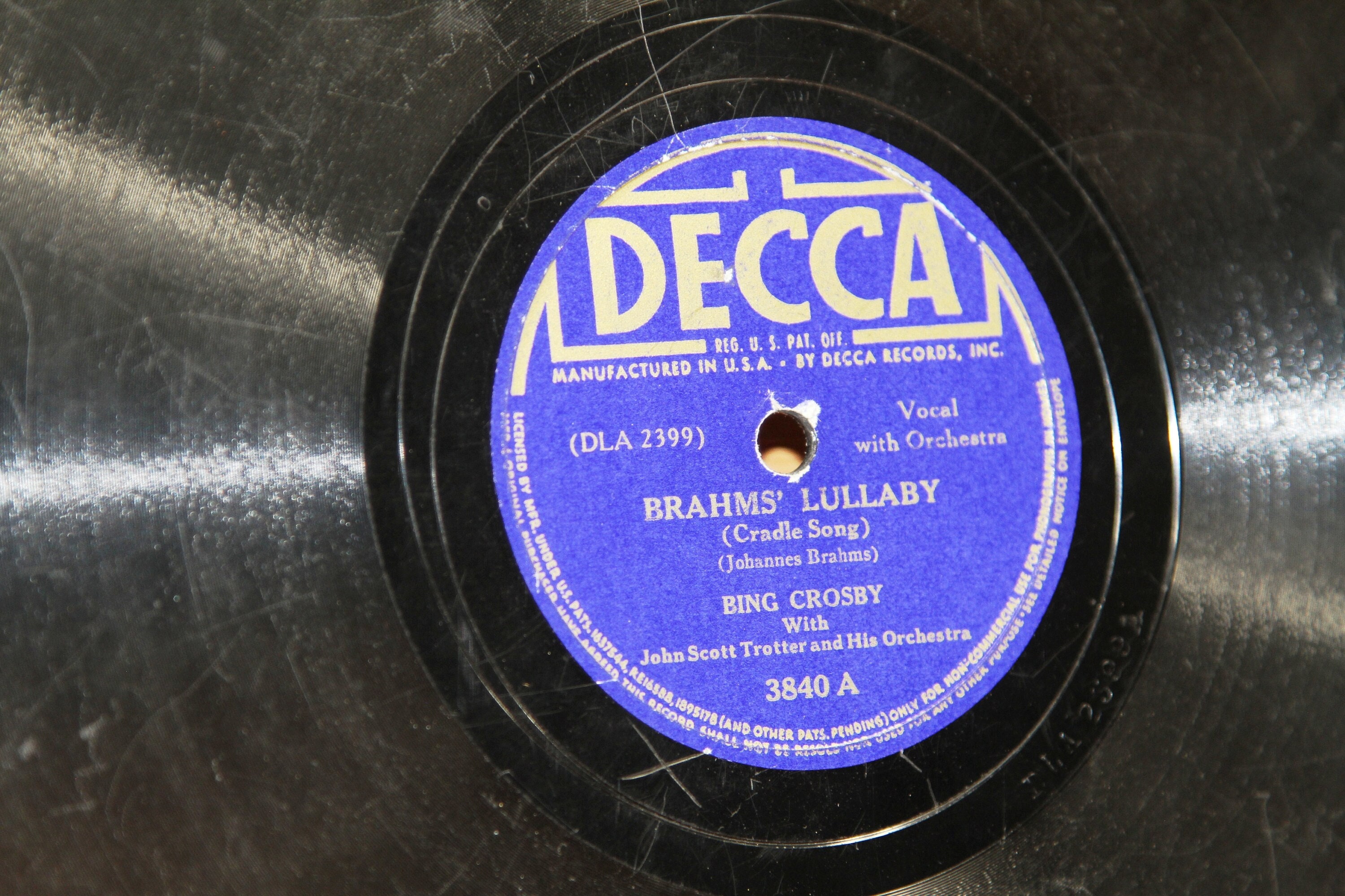 Bing Crosby - Brahms' Lullaby / You and I - Decca 3840 - Vintage 78 RPM Record - 1941