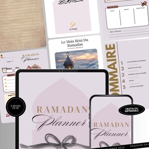 Può includere: Un pianificatore digitale del Ramadan visualizzato su un tablet e uno smartphone, con una combinazione di colori rosa tenue e beige. Il pianificatore include sezioni per preghiere quotidiane, obiettivi e note, con il testo "Ramadan Planner".