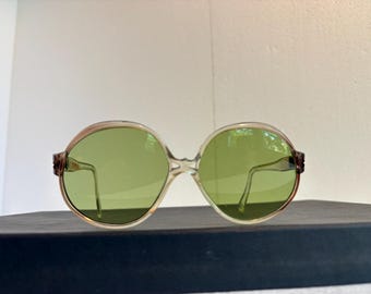 Vintage 1970s Sunglasses Oversized Lenses Women’s Design Eyewear Fashion Glasses Unisex Ladies