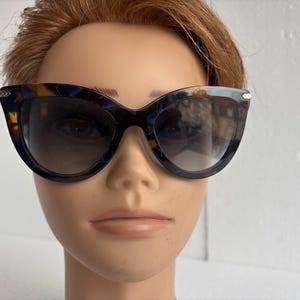 Victoria Beckham Sunglasses - Etsy display picture 1