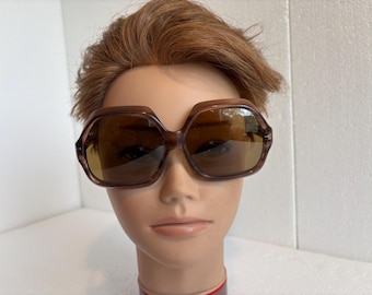Vintage 1970s Sunglasses Oversized Lenses Women’s Design Eyewear Fashion Glasses Unisex Ladies Lido