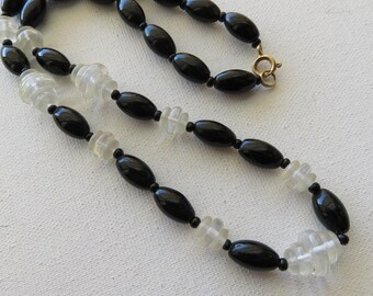 Art Deco Flapper French Cocktail Glass Beaded Necklace, Jet Black & Clear Beaded Necklace, Vintage Glass, Mourning Jewelry, 17 Inch Necklace