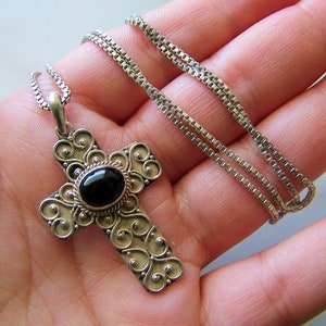 Vintage Sterling Silver 925 Large Cross Pendant with Bezel Set Onyx Cabochon and Heart Ornate Motifs, 18 Inch Box Chain Necklace