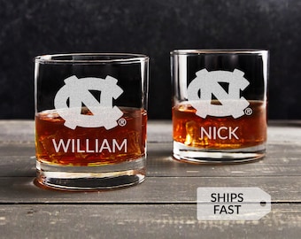 Verre à whisky personnalisé North Carolina Tar Heels par Lifetime Creations : Tarheels UNC sous licence officielle, cadeaux UNC, fabriqué aux États-Unis