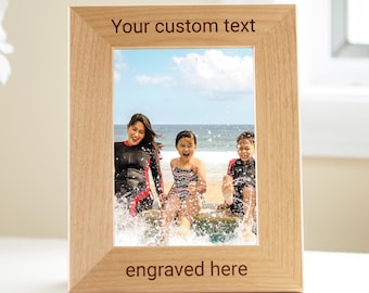 Marco de fotos personalizado de Lifetime Creations - Grabado personalizado en madera maciza, regalo para la mejor amiga, regalo de cumpleaños para ella, regalo para el Día de la Madre