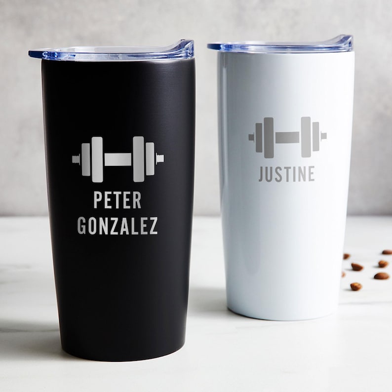 Vaso personalizado grabado para levantamiento de pesas de Lifetime Creations: Regalo para entrenador personal, compañero de entrenamiento, entrenador físico. Taza de viaje. imagen 2