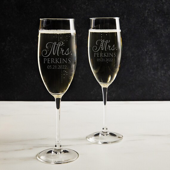 PAIR LASER ENGRAVED GLASS CHAMPAGNE FLUTES TOASTING GLASSES PERSONALIZE WEDDING 